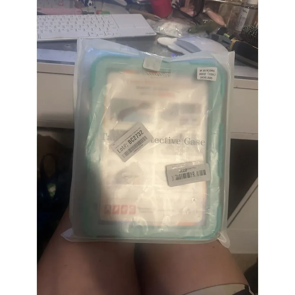 Smart Case for iPad 10th & 11th Gen 10.9